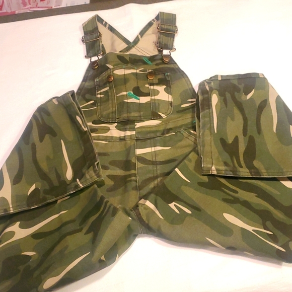 John Deere Denim Camouflage Bib‎ Overalls Unisex Size 7 - Picture 1 of 8
